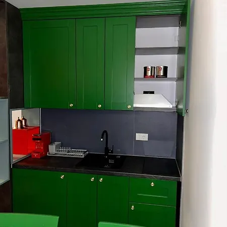 Apartman Pale Green Pale